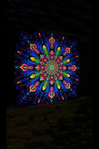 Авторское полотно мандала «Impressive Awakening»