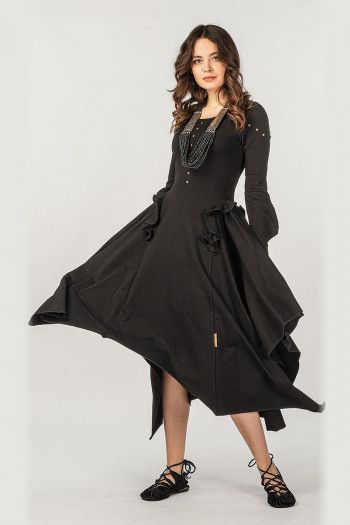 Черное бохо платье Акито