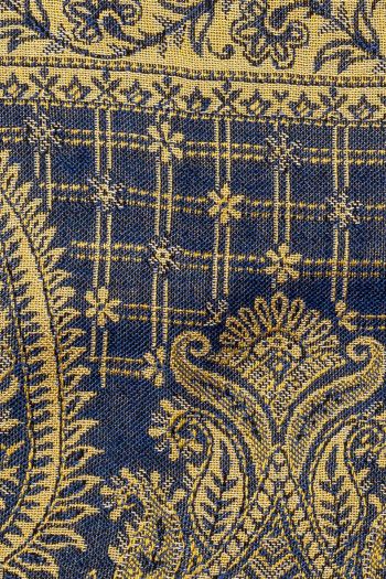 Демисезонный тонкий шарф Чалса