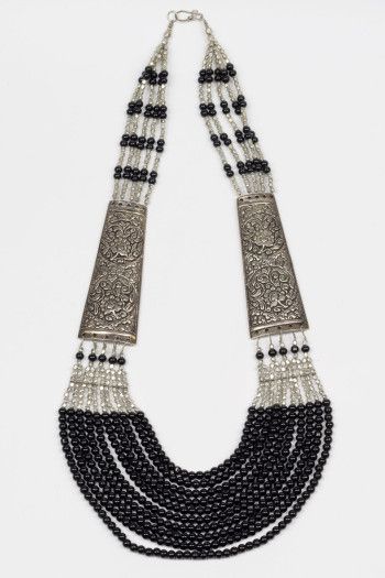 Этническое украшение на шею Бадринат