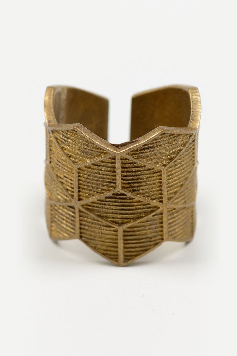 Кольцо Симметрия бытия